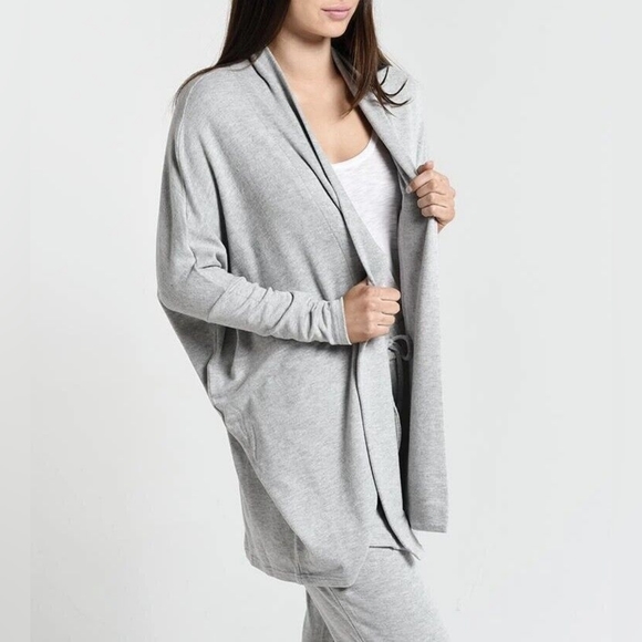 CUPCAKES AND CASHMERE Brentmoore open cardigan sweater in Heather grey - Picture 2 of 9